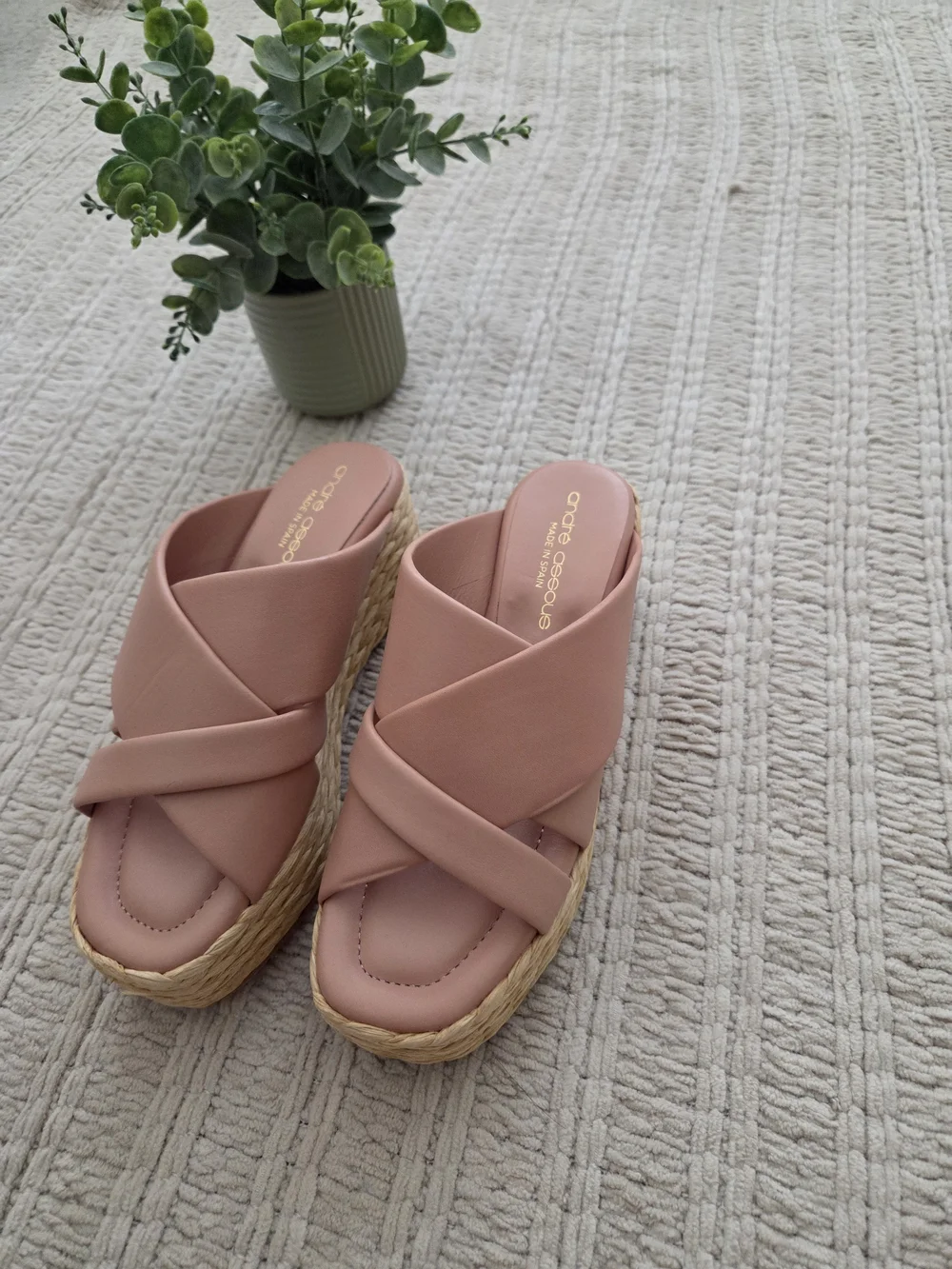 André Assous Nolita Twist Wedge Slide Sandals Pink